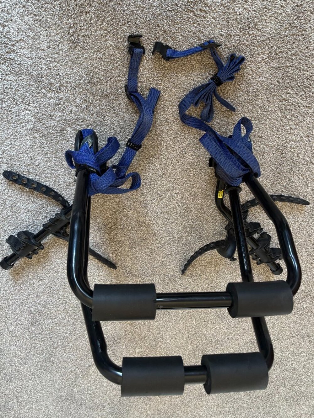 Thule Passage Trunk Bike Rack - for 2 Bikes